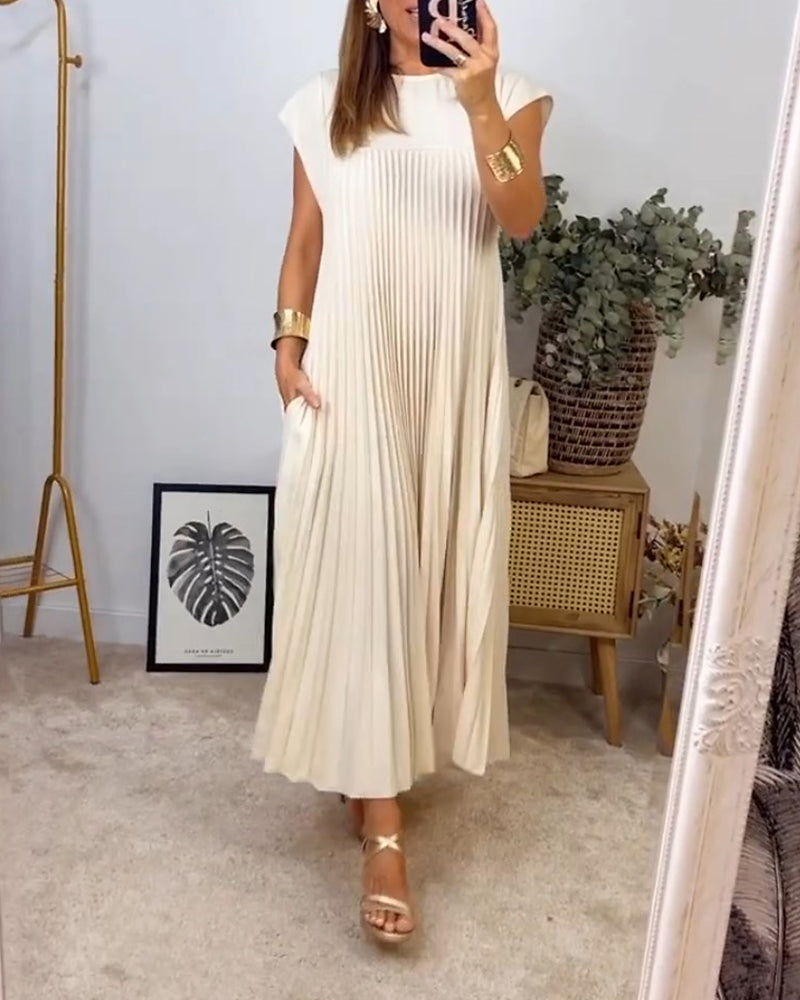 Duttini | Chic Flowy Pleated Maxi Dress Cocktail Made to Turn Heads