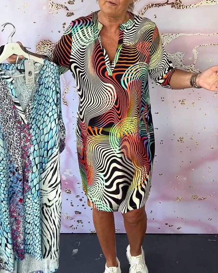 Duttini | Flowing Colorful V-neck Dress in a Flattering Cut