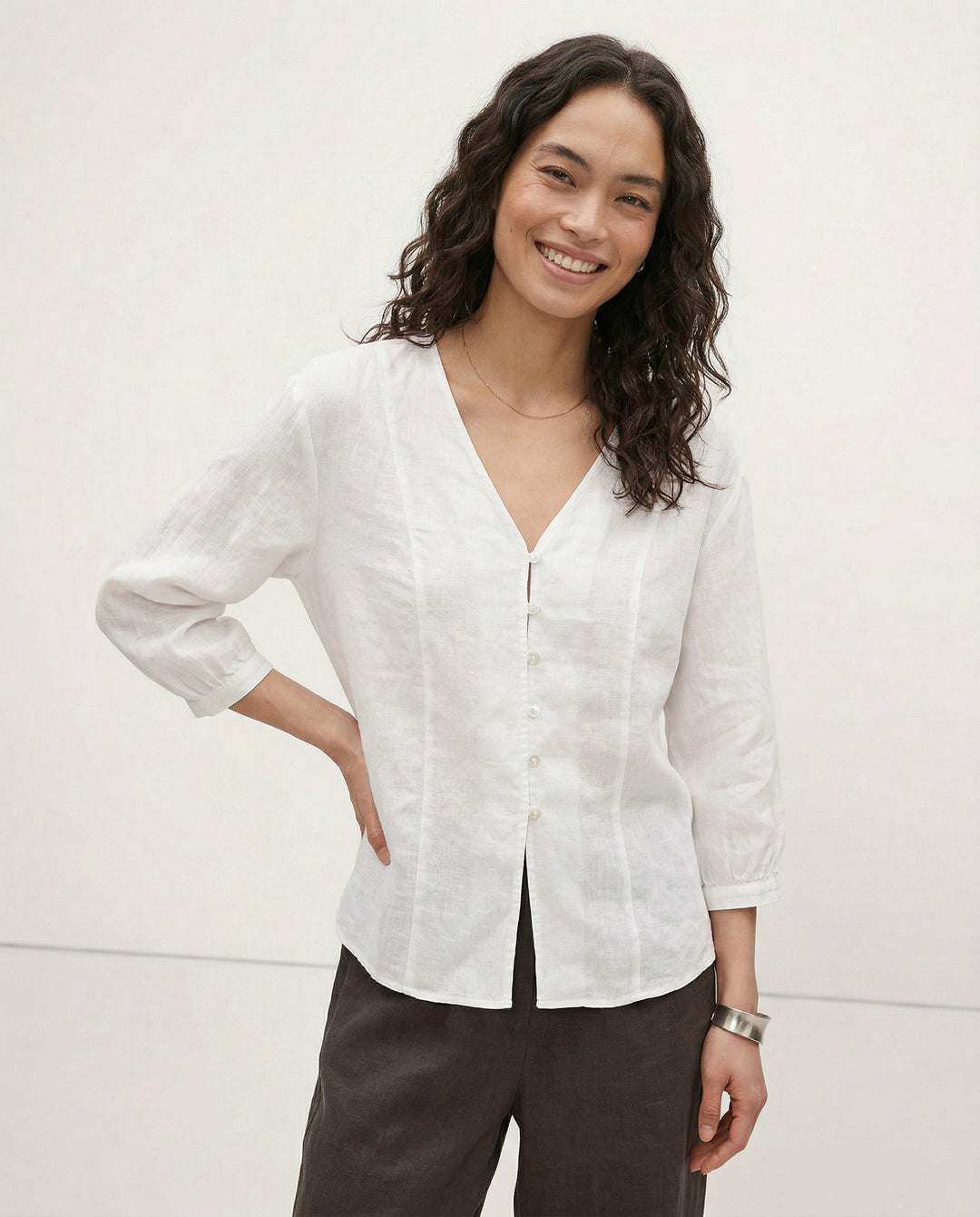 Duttini | Fitted V-Neck Linen Blouse for Women