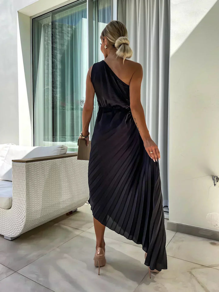 Duttini | Graceful Wedding Guest Floral Dress For Garden Wedding