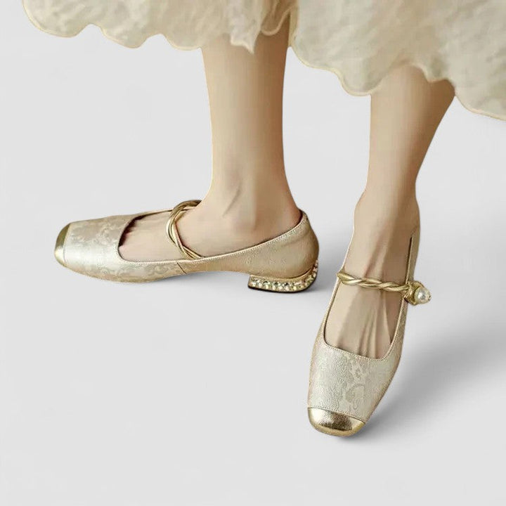 Duttini | Lightweight Metallic Accents with a Comfort Fit