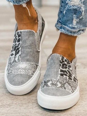 Duttini | Cushioned Slip-On Patterned Upper for Effortless Wear