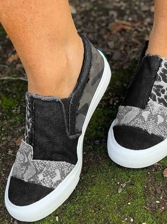 Duttini | Cushioned Slip-On Patterned Upper for Effortless Wear