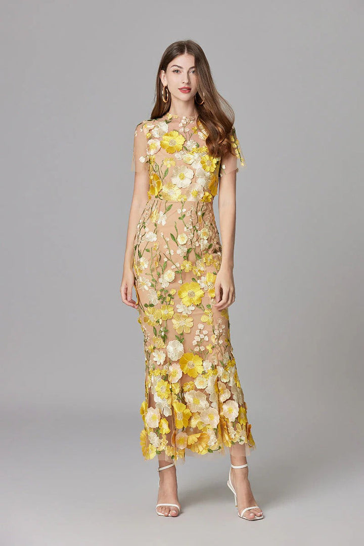 Duttini | Elegant 3D Floral Appliqué Sheer Mesh Sleeveless Maxi Dress