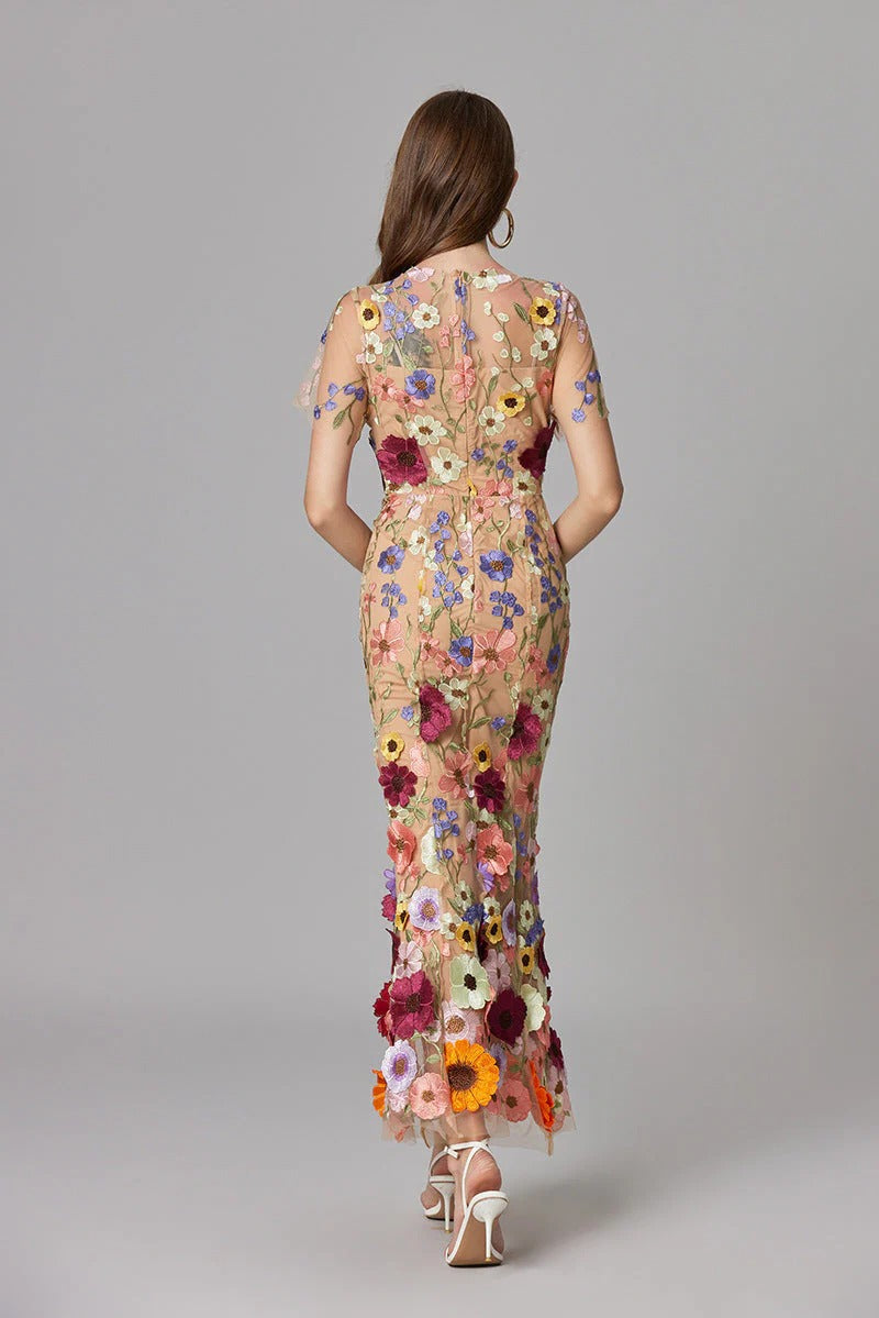Duttini | Elegant 3D Floral Appliqué Sheer Mesh Sleeveless Maxi Dress