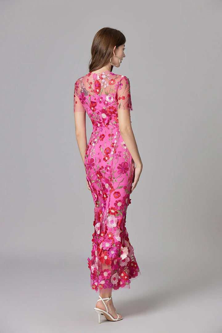 Duttini | Elegant 3D Floral Appliqué Sheer Mesh Sleeveless Maxi Dress