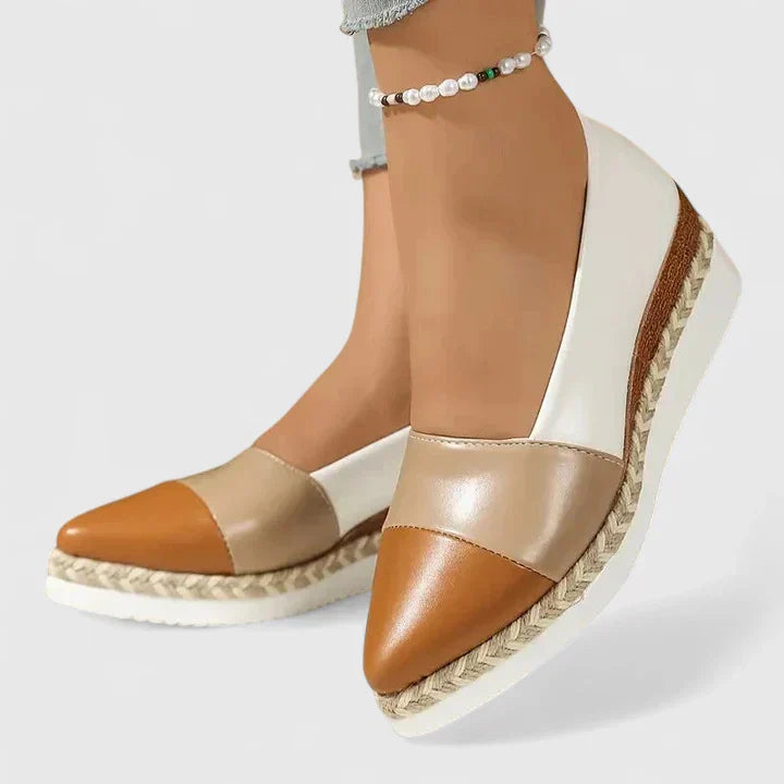 Duttini | Supportive Closed-Toe Slip-On Wedge for All-Day Comfort