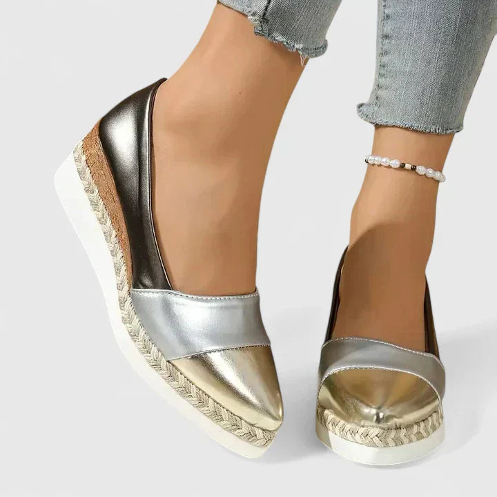 Duttini | Supportive Closed-Toe Slip-On Wedge for All-Day Comfort