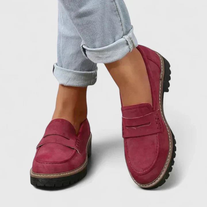 Duttini | Cushioned Lug Sole Closed Toe for Effortless Wear