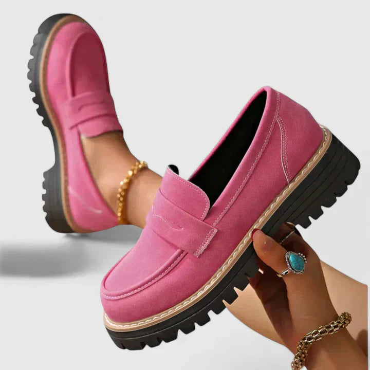 Duttini | Cushioned Lug Sole Closed Toe for Effortless Wear