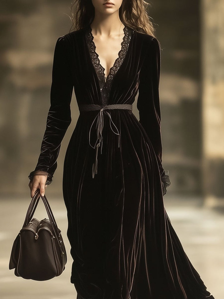 Duttini | Velvet V-Neck Evening Dress