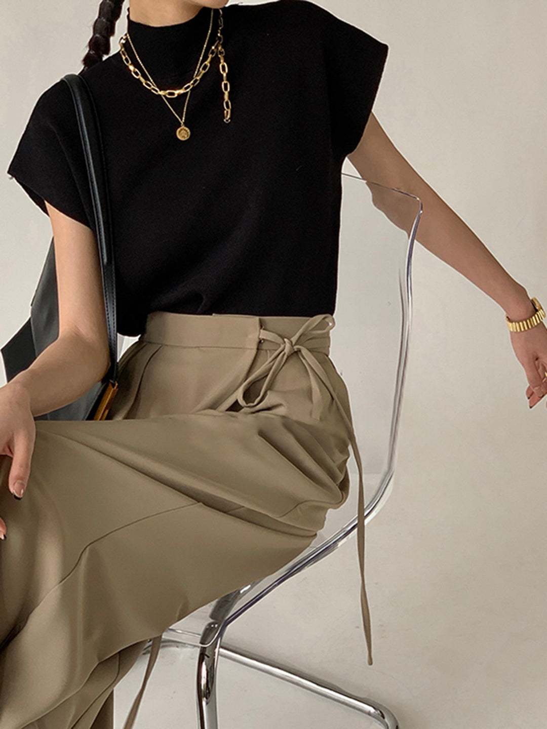 Duttini | Elegant Mock Neck Sleeveless Top Padded Shoulder Vest