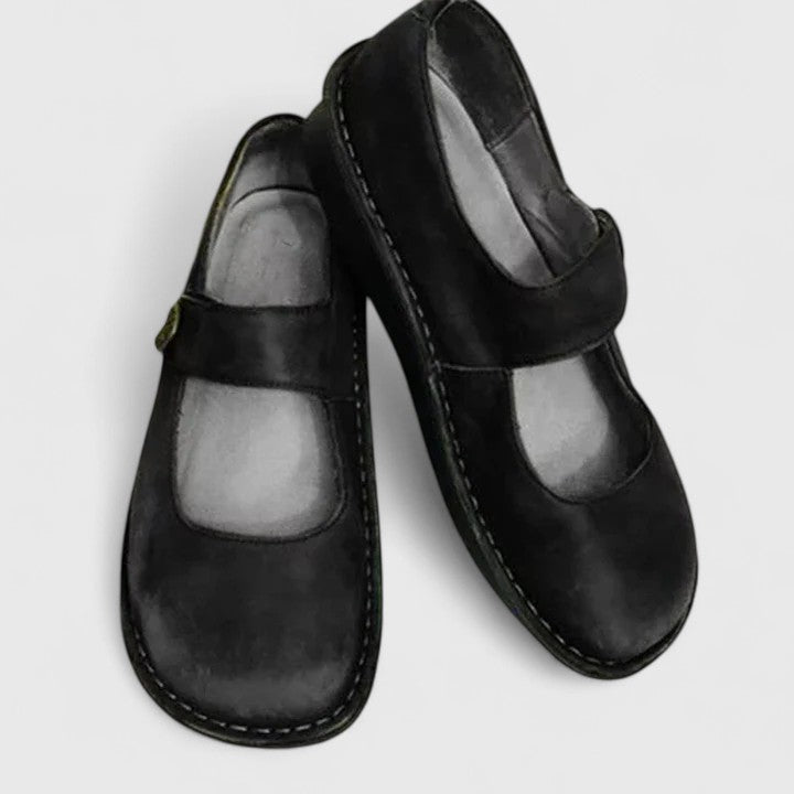 Duttini | Cushioned Stitch-Defined Sole for All-Day Comfort