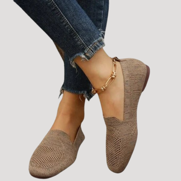 Duttini | Cushioned Slip On Knit Flats with Cushioned Support