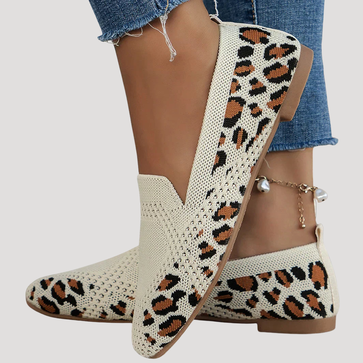 Duttini | Cushioned Slip On Knit Flats with Cushioned Support