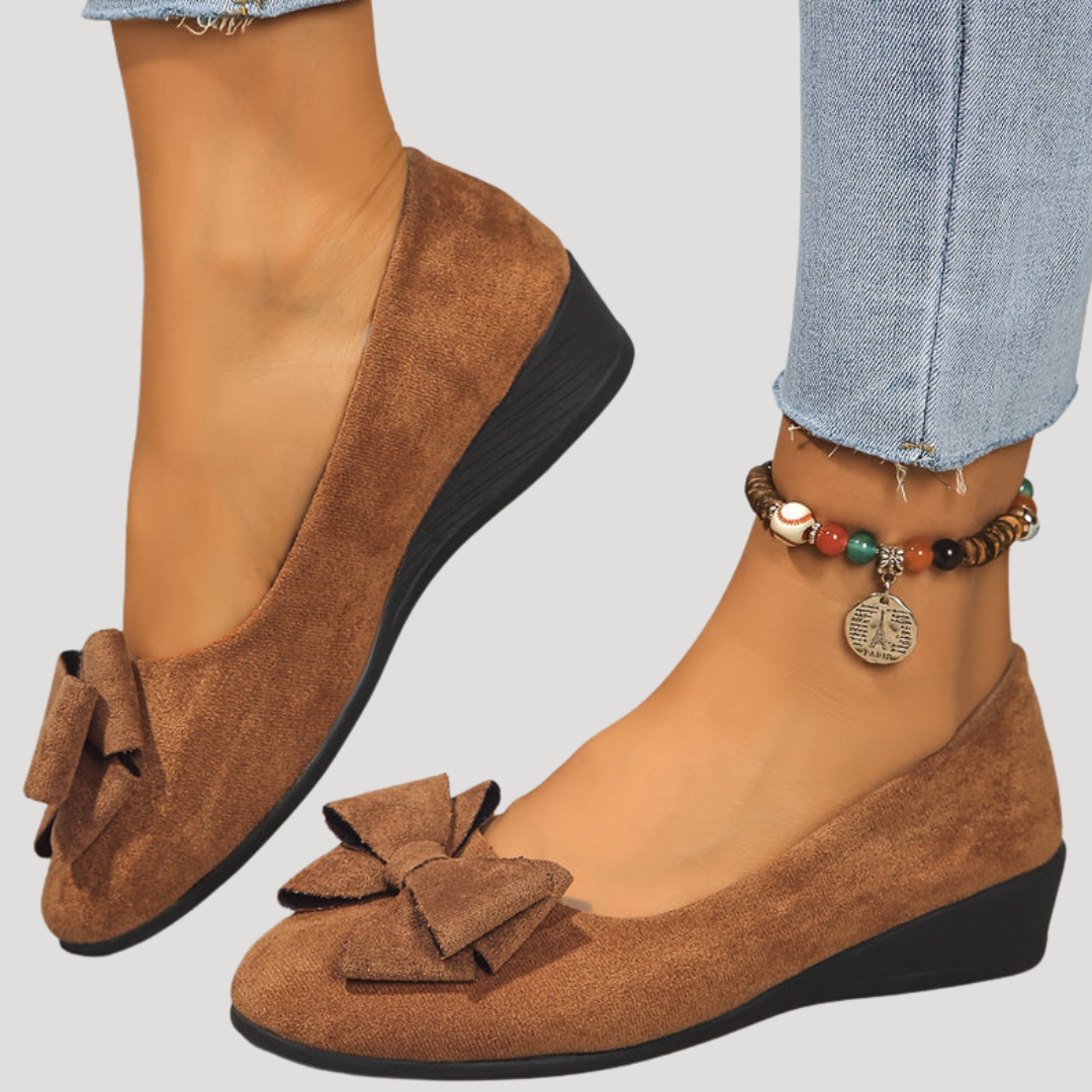 Duttini | Soft-Step Bow Wedge Flats for All-Day Comfort