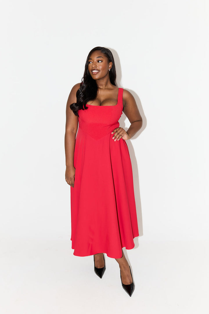 Duttini | Timeless Flowy Midi Dress with a Flattering Silhouette