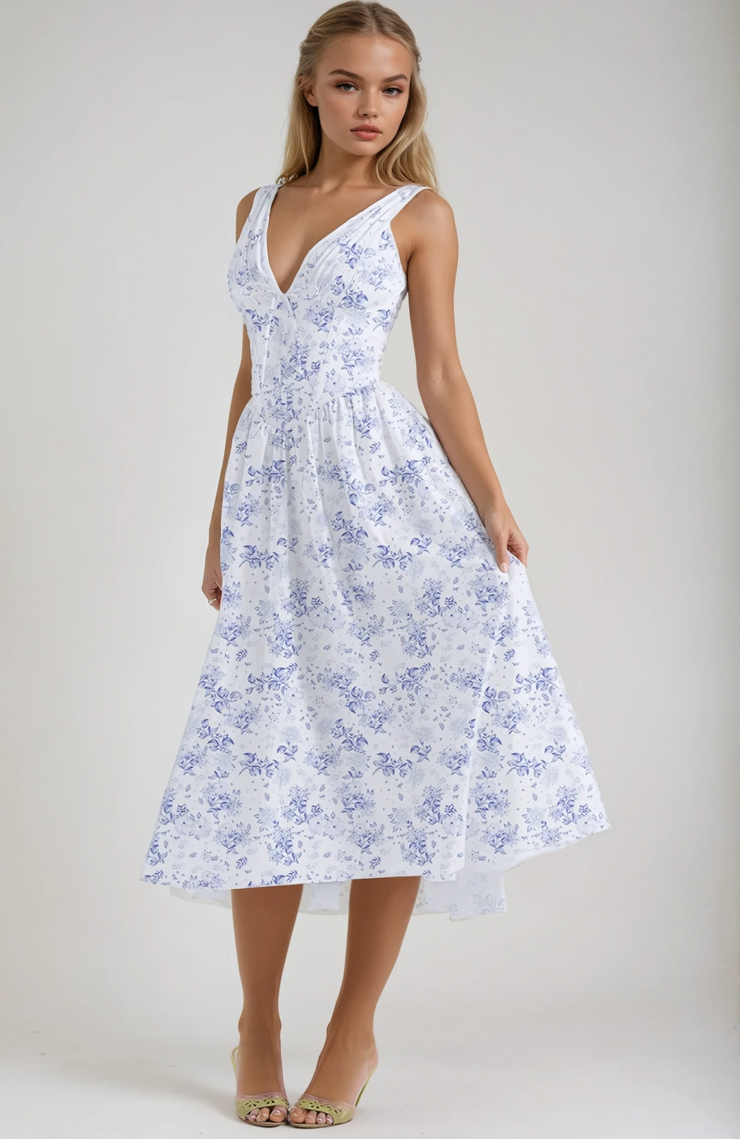 Duttini | Elegant Summer Dress with a Flattering Silhouette