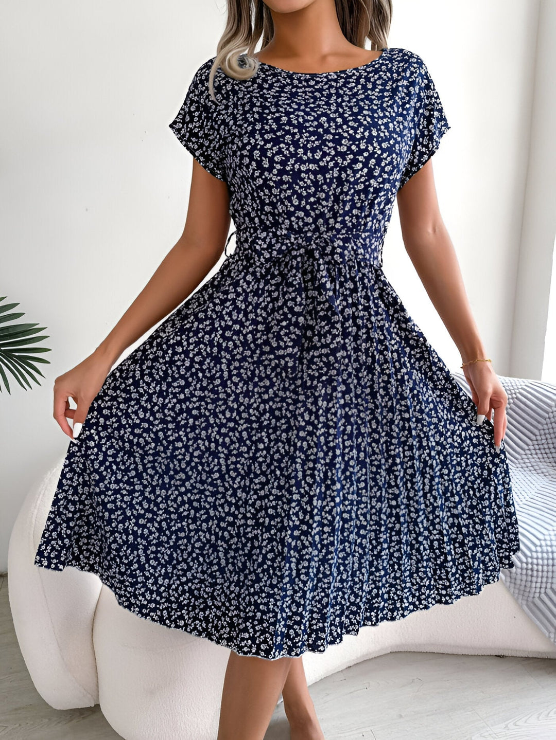 Duttini | Graceful Flower Pleated Elegance Dress for Effortless Elegance