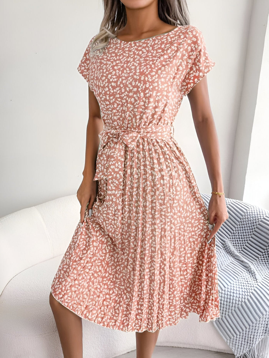 Duttini | Graceful Flower Pleated Elegance Dress for Effortless Elegance