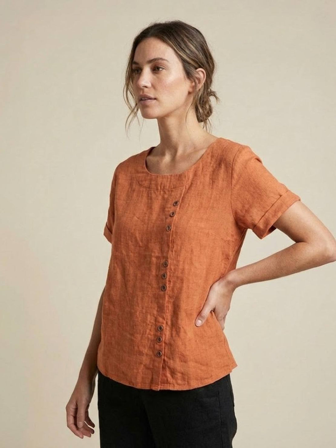 Duttini | Casual Scoop Neck Button Detail Short Sleeve Top