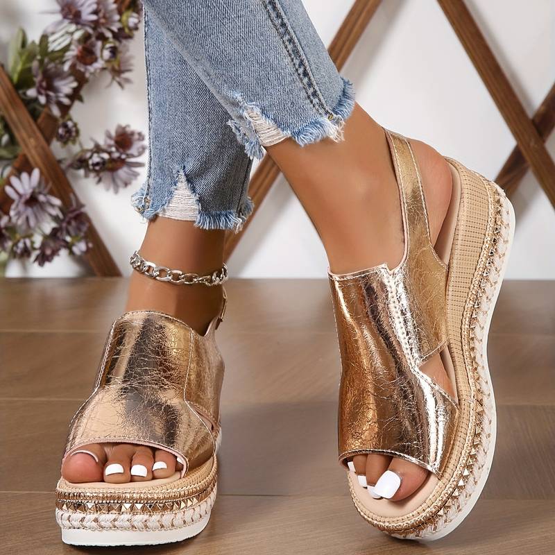 Duttini | Soft-Step Metallic Platform Slingback Design