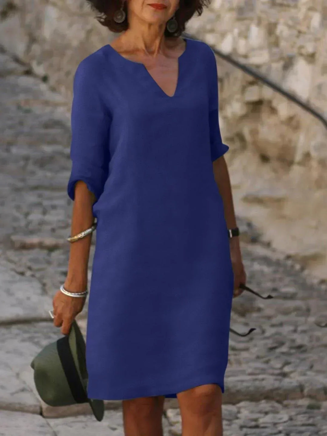 Duttini | Elegant Dress With V-Neck with a Flattering Silhouette