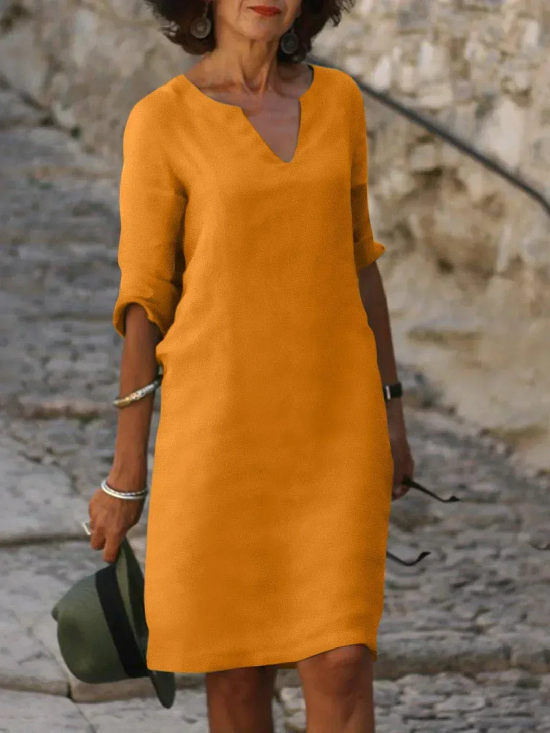 Duttini | Elegant Dress With V-Neck with a Flattering Silhouette