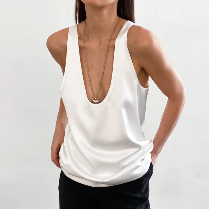 Duttini | Feminine Deep Scoop Neck Sleeveless Top in a Flattering Cut