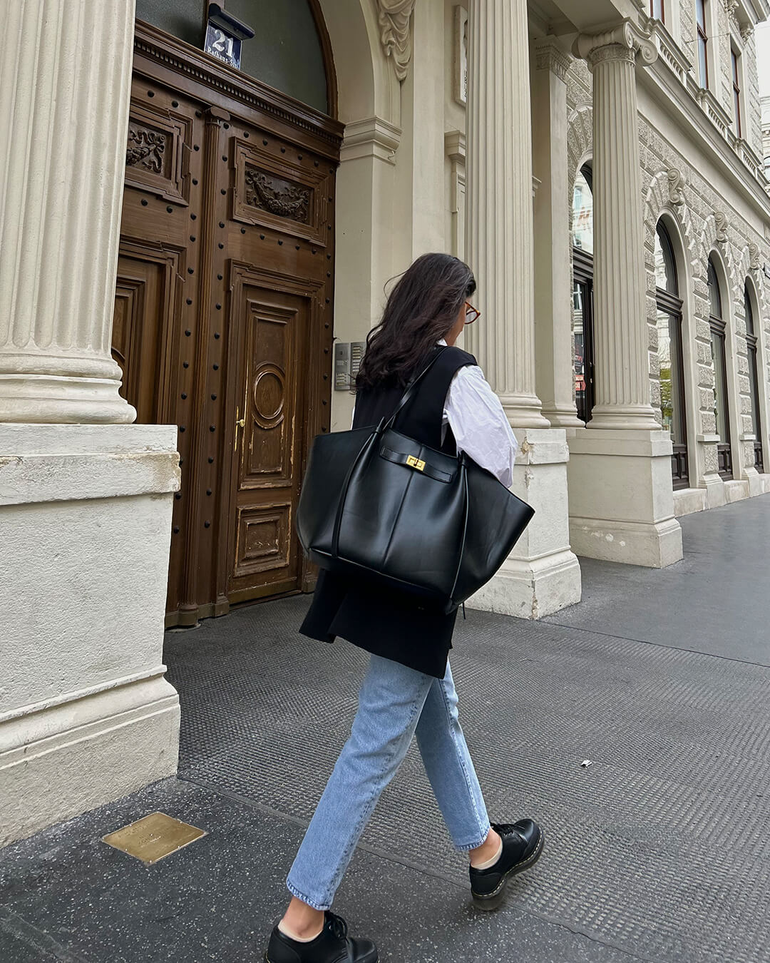 Duttini | Structured Shopper Bag, Gold-Tone Detail
