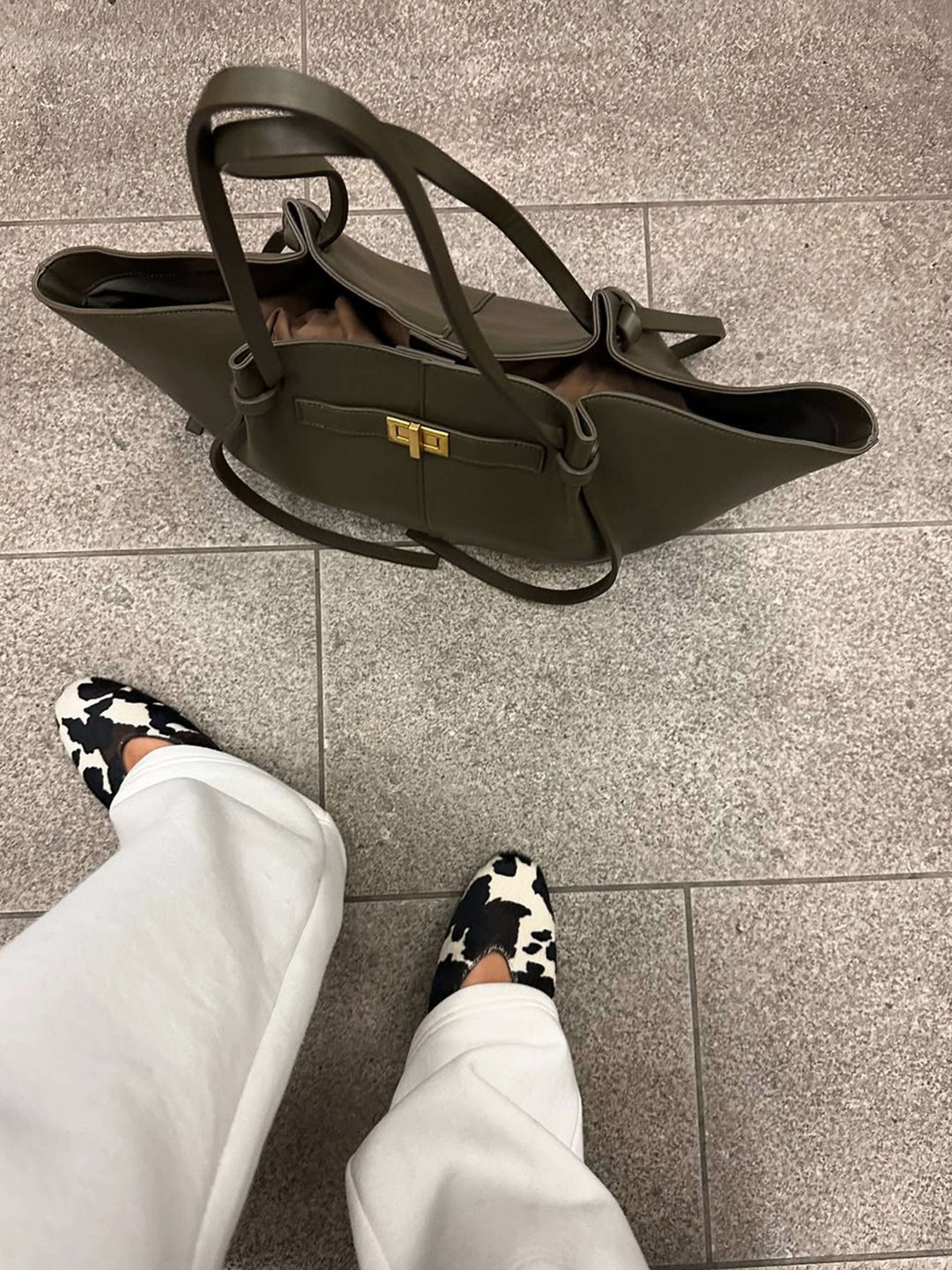 Duttini | Structured Shopper Bag, Gold-Tone Detail